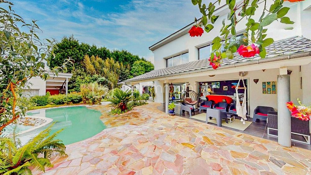 � vendre  Propri�t�/ch�teau Saint-Martin-de-Seignanx (40390)