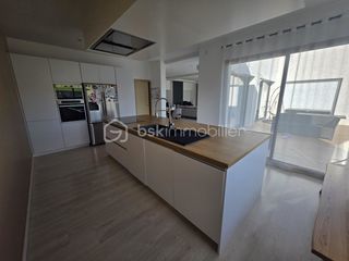  Maison � vendre 6 pi�ces 240 m�