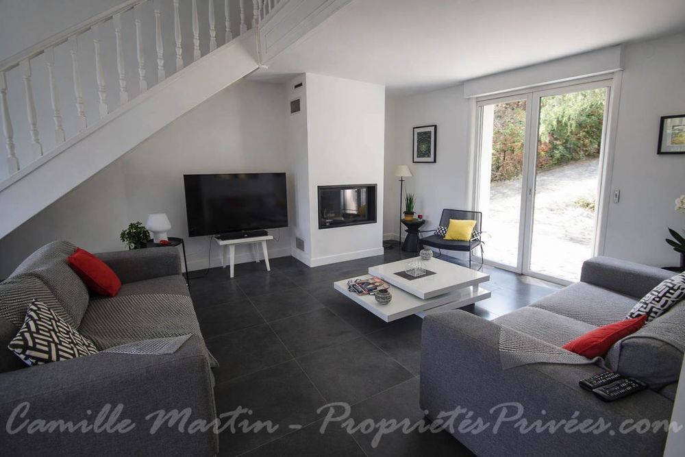 � vendre  Villa Saint-Rapha�l (83700)