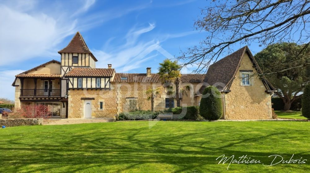 � vendre  Propri�t�/ch�teau Veyrines-de-Vergt (24380)