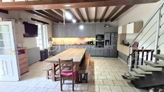  Propri�t�/ch�teau � vendre 8 pi�ces 220 m�