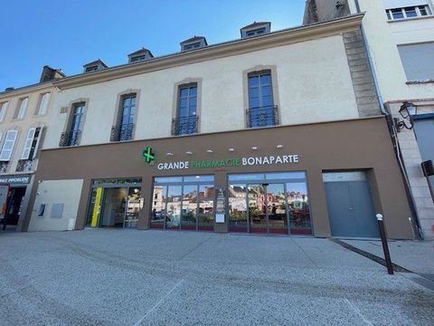&Agrave; vendre &agrave; Autun : plateau de bureaux neuf de 648 m&sup2; (livr&eacute; brut) 450000 71400 Autun