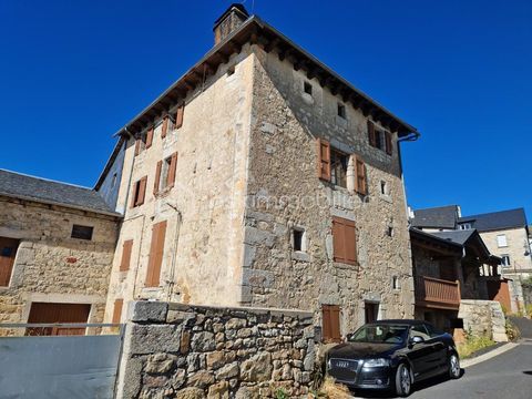  Ancien corps de ferme. Fort potentiel Maison - 9 pi�ce(s) - 240 m�