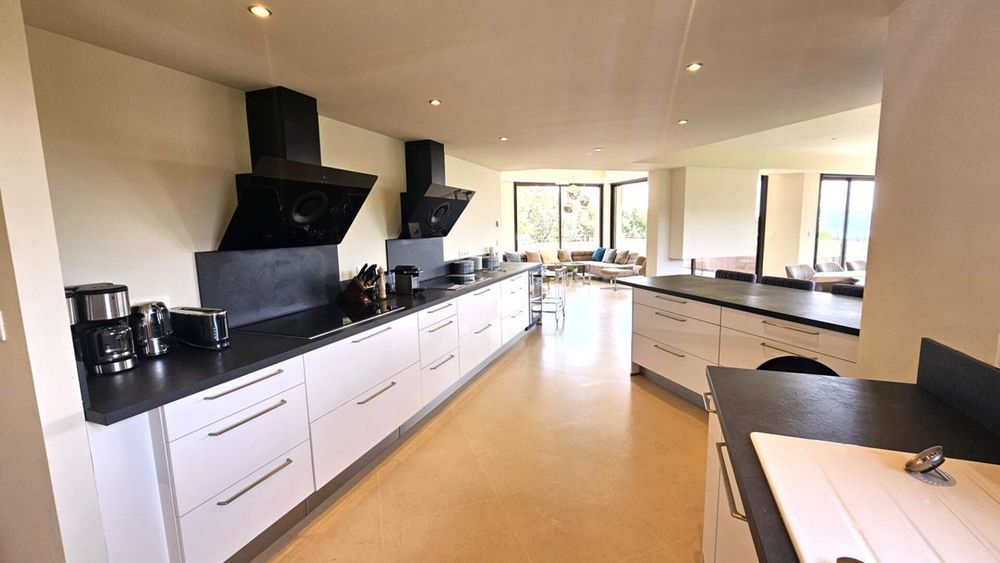 � vendre  Propri�t�/ch�teau Grimaud (83310)