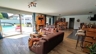  Propri�t�/ch�teau � vendre 9 pi�ces 250 m�