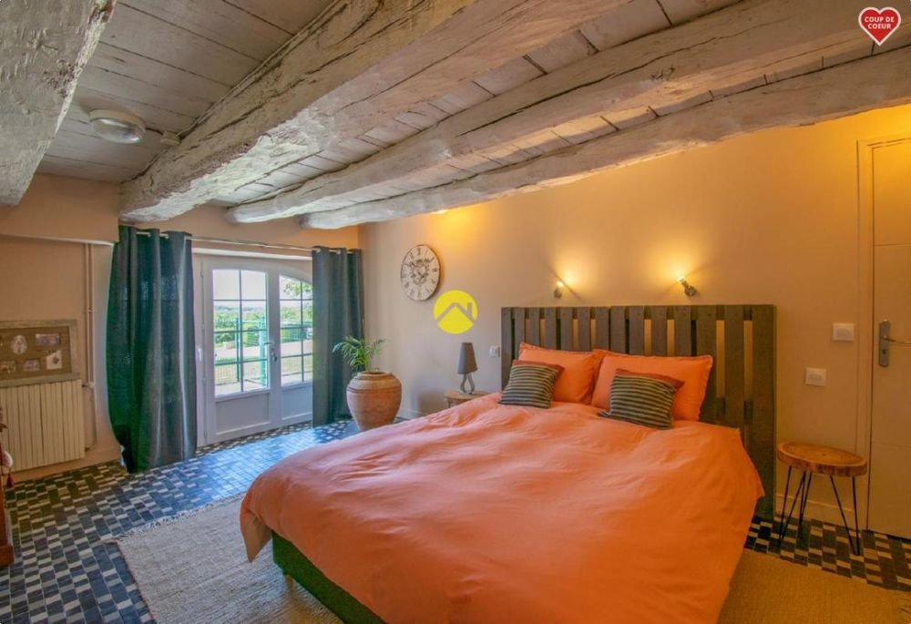 � vendre  Propri�t�/ch�teau Beaumont-du-P�rigord (24440)