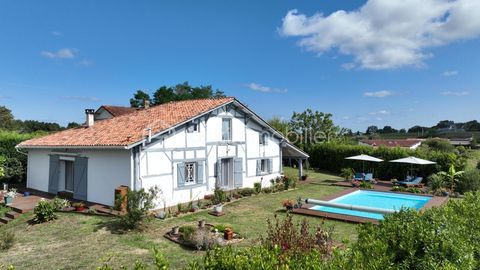   Maison coup de c�ur avec volumes, charme et piscine sans travaux Maison - 6 pi�ce(s) - 185 m�