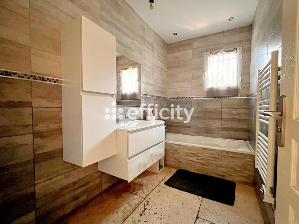 � vendre  Maison Allauch (13190)