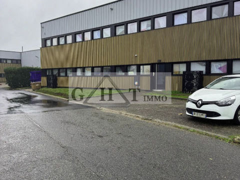 Entrep&ocirc;t Bureaux A louer Villeneuve-la-Garenne 22746 92390 Villeneuve la garenne