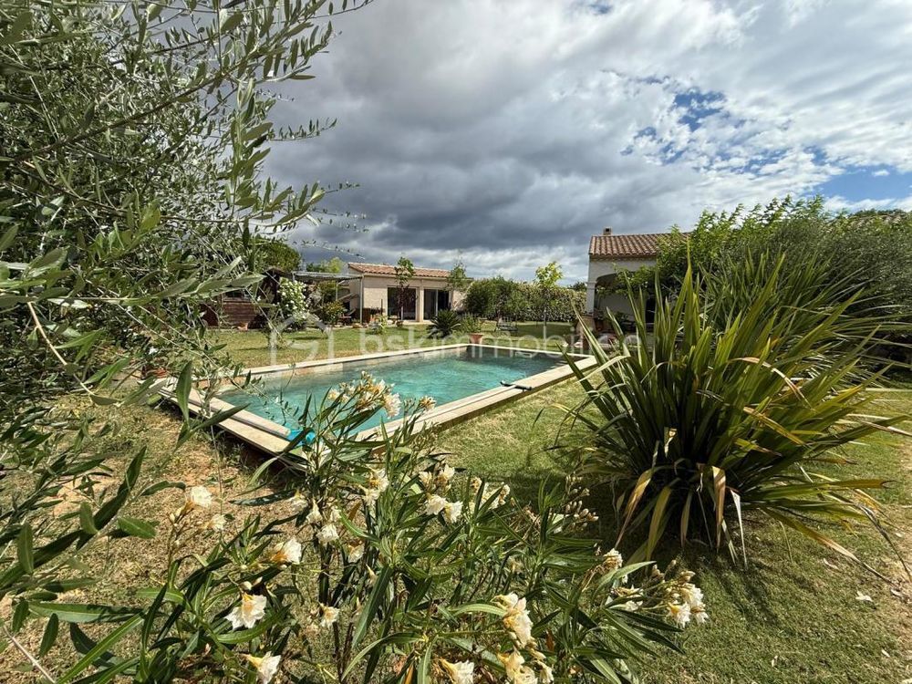 � vendre  Villa Pouzolles (34480)
