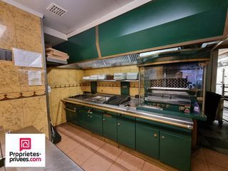  Immeuble � vendre 15 + pi�ces 1026 m�