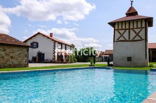  Maison � vendre 8 pi�ces 306 m�