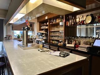  Immeuble � vendre 10 pi�ces 488 m�