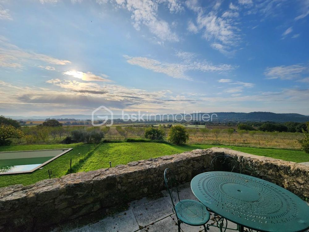 � vendre  Propri�t�/ch�teau Cucuron (84160)