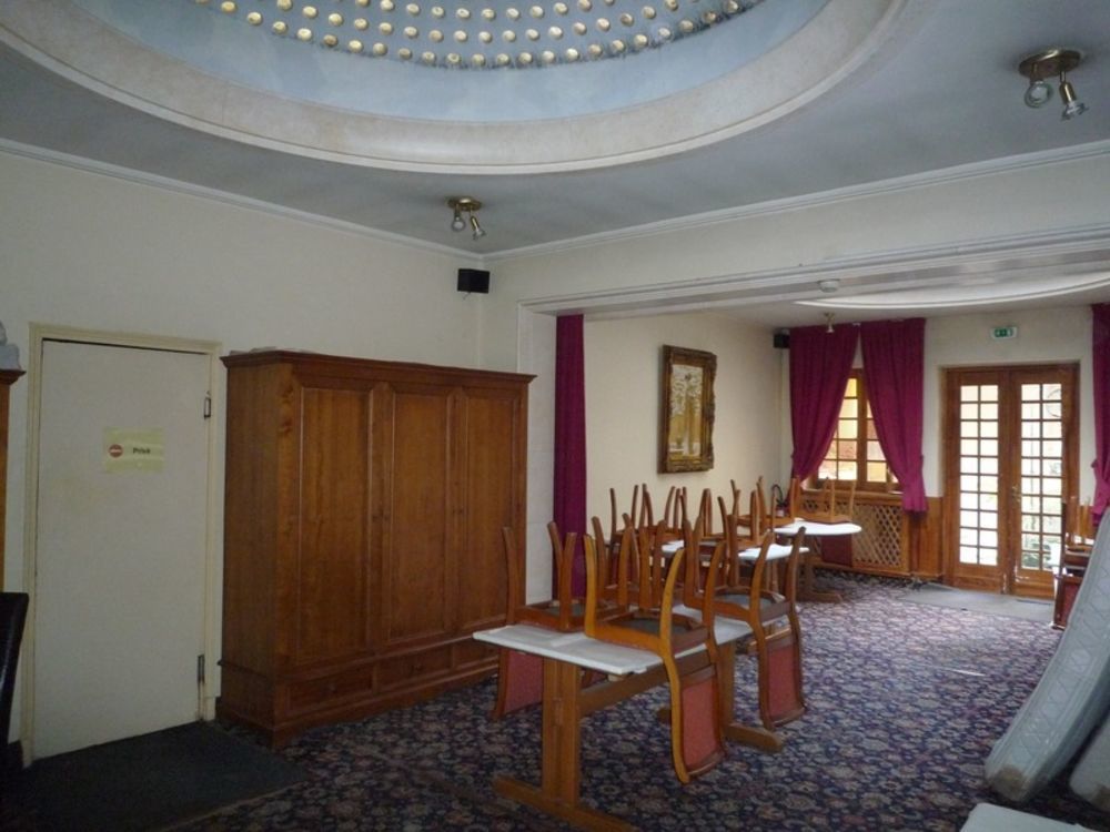 � vendre  Propri�t�/ch�teau S�zanne (51120)