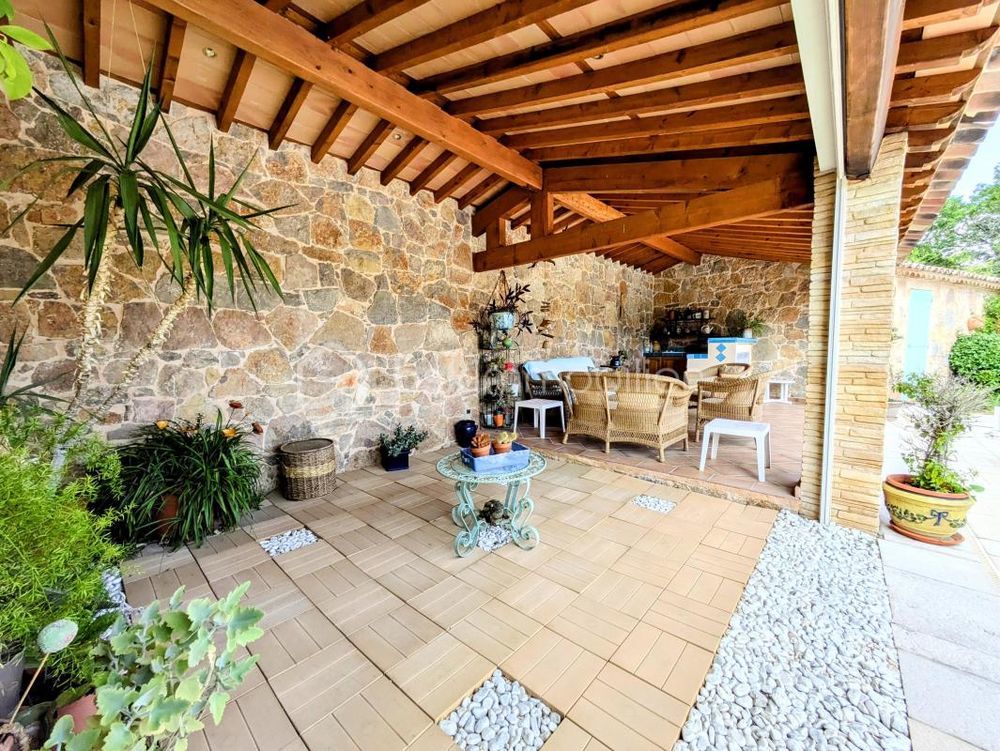 � vendre  Propri�t�/ch�teau Salernes (83690)