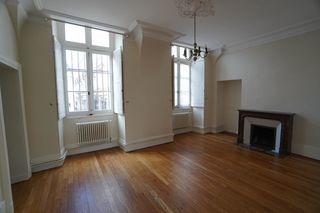  Appartement � louer 4 pi�ces 98 m�