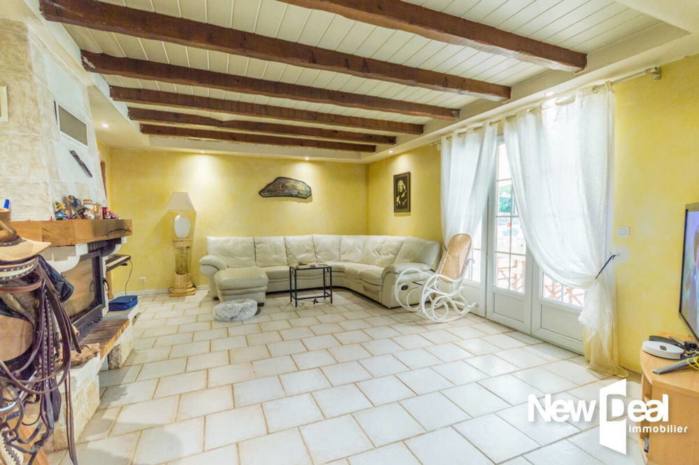 � vendre  Propri�t�/ch�teau Tourrettes (83440)