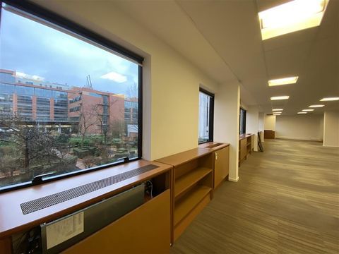 A 5 min du m&eacute;tro M&eacute;tro Marie d'Ivry 41475 94200 Ivry sur seine