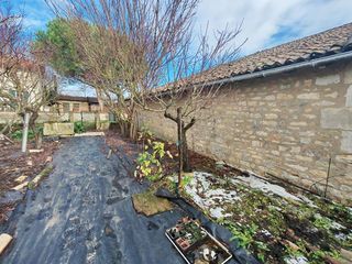  Remise / Grange � vendre 3 pi�ces 169 m�