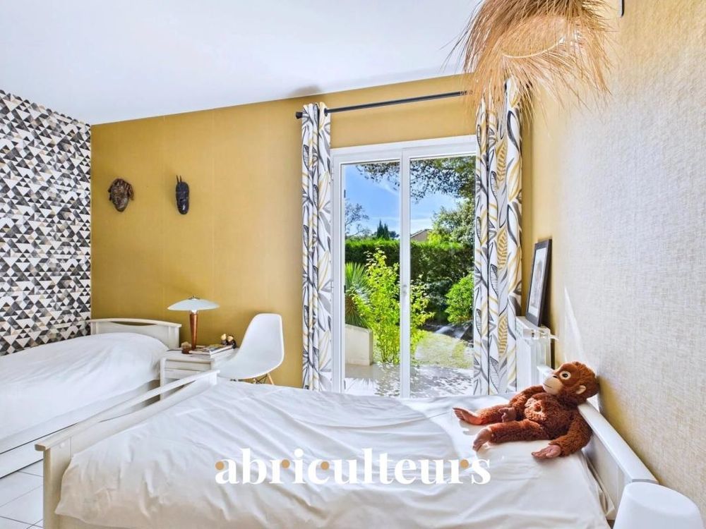 � vendre  Maison Cheval-Blanc (84460)