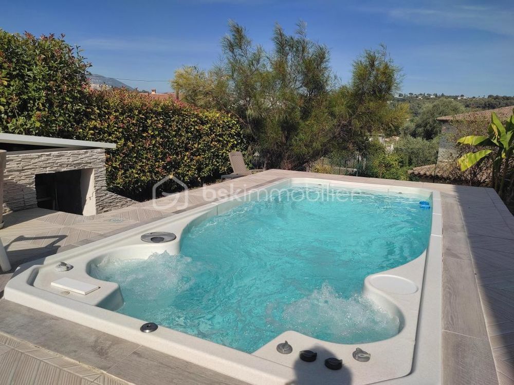 � vendre  Villa La Colle-sur-Loup (06480)