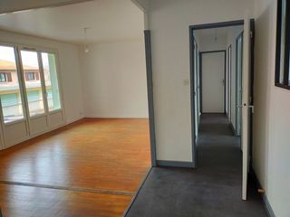  Appartement � louer 4 pi�ces 85 m�