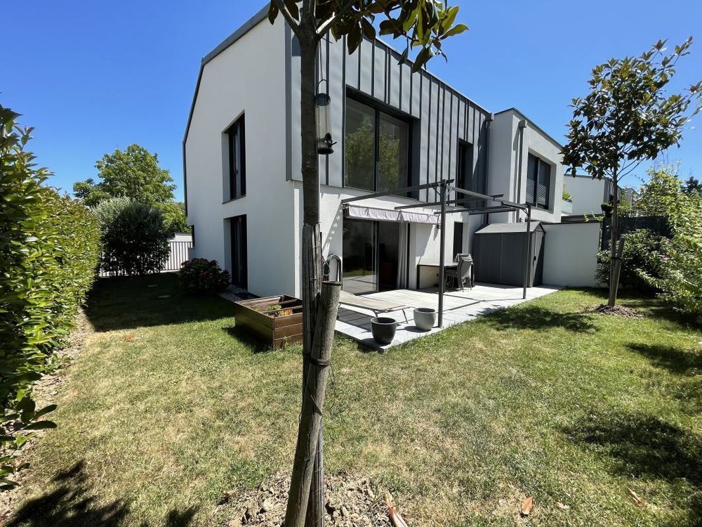 � vendre  Maison Bron (69500)