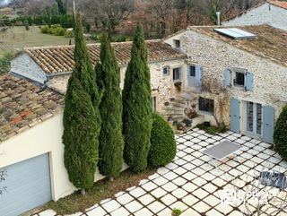  Propri�t�/ch�teau � vendre 10 pi�ces 300 m�