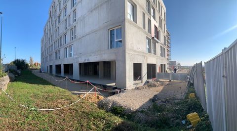 A LOUER - 297m&sup2; - SAINT APOLLINAIRE 4455 21850 Saint apollinaire