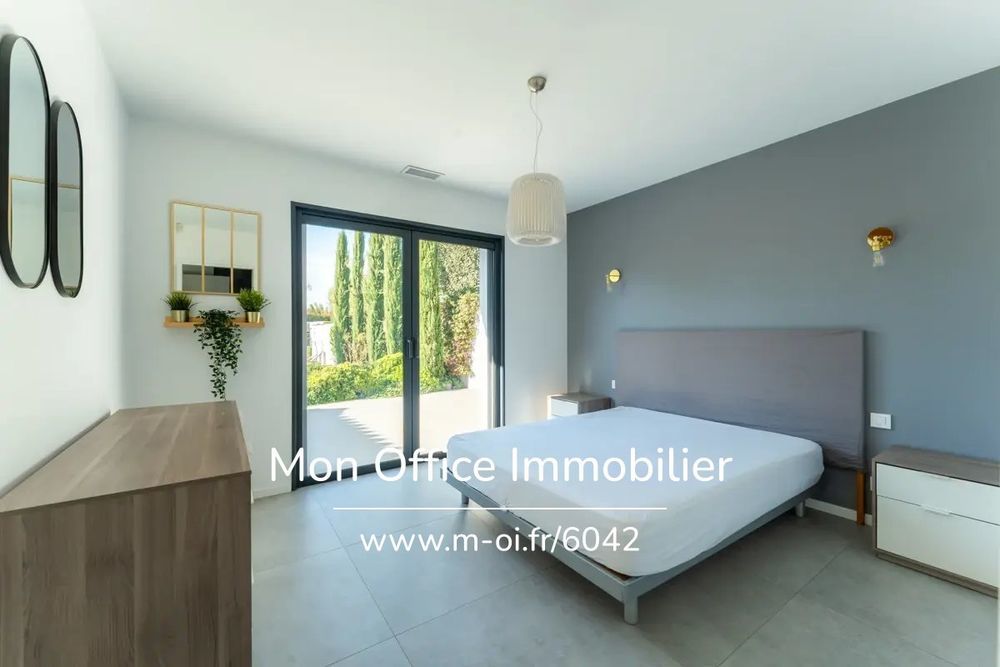 � vendre  Maison �guilles (13510)