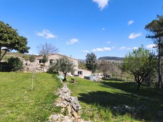  Propri�t�/ch�teau � vendre 4 pi�ces 107 m�