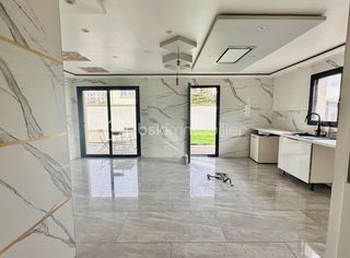  Villa � vendre 7 pi�ces 142 m�