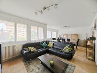  Appartement � vendre 5 pi�ces 82 m�