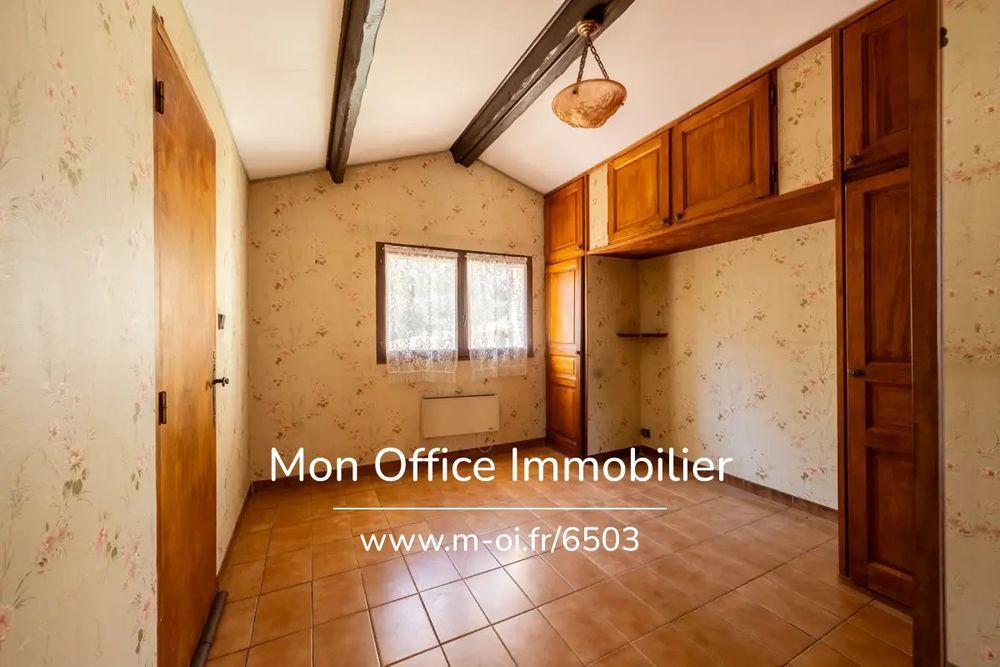 � vendre  Propri�t�/ch�teau �guilles (13510)