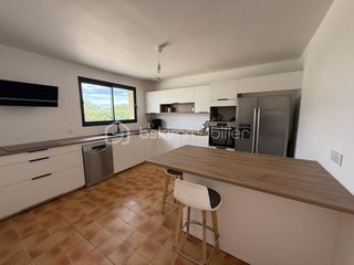  Villa � vendre 6 pi�ces 270 m�