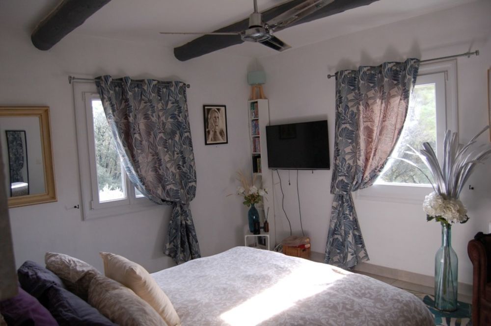 � vendre  Maison Lagnes (84800)