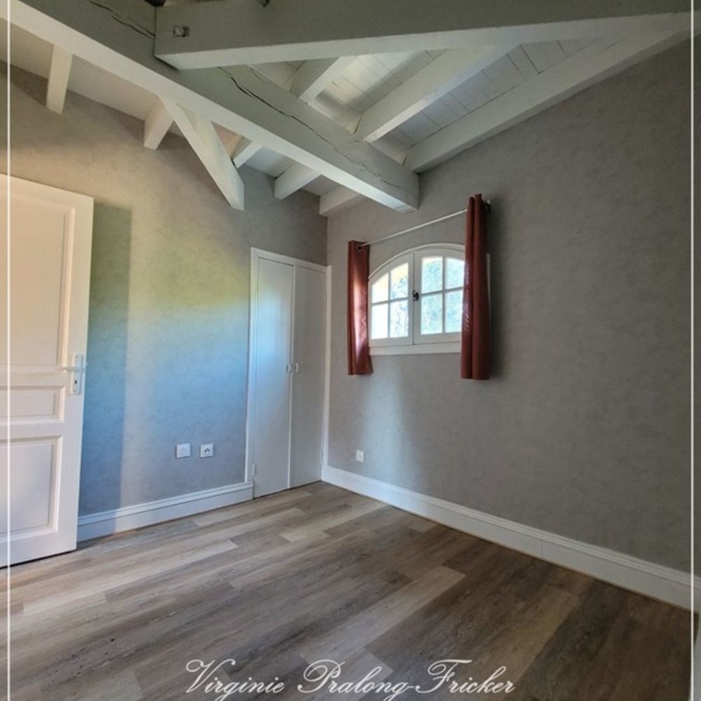 � vendre  Propri�t�/ch�teau Galgon (33133)