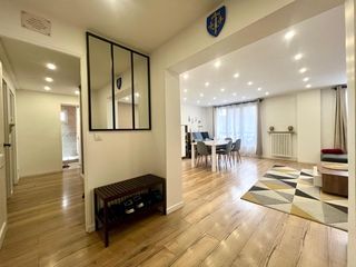  Appartement � louer 5 pi�ces 92 m�