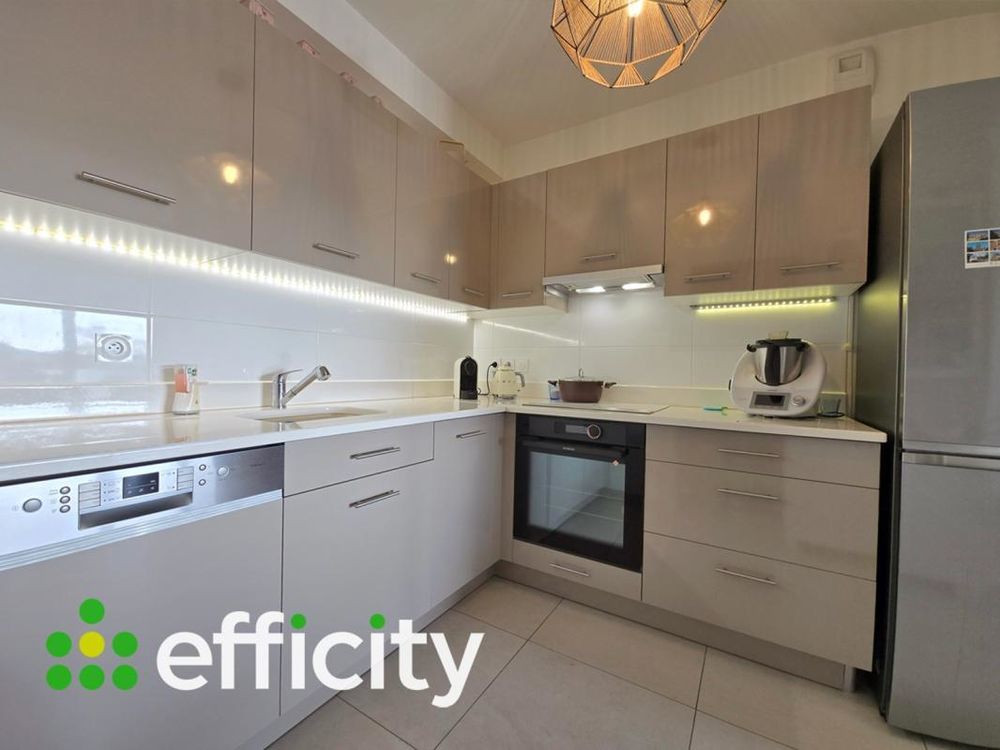 � vendre  Appartement Saint-Rapha�l (83700)