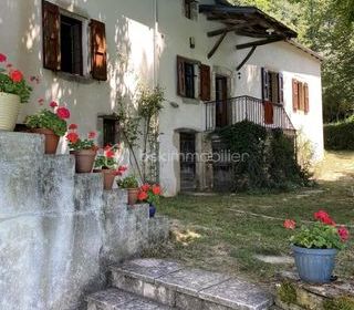  Propri�t�/ch�teau � vendre 8 pi�ces 165 m�