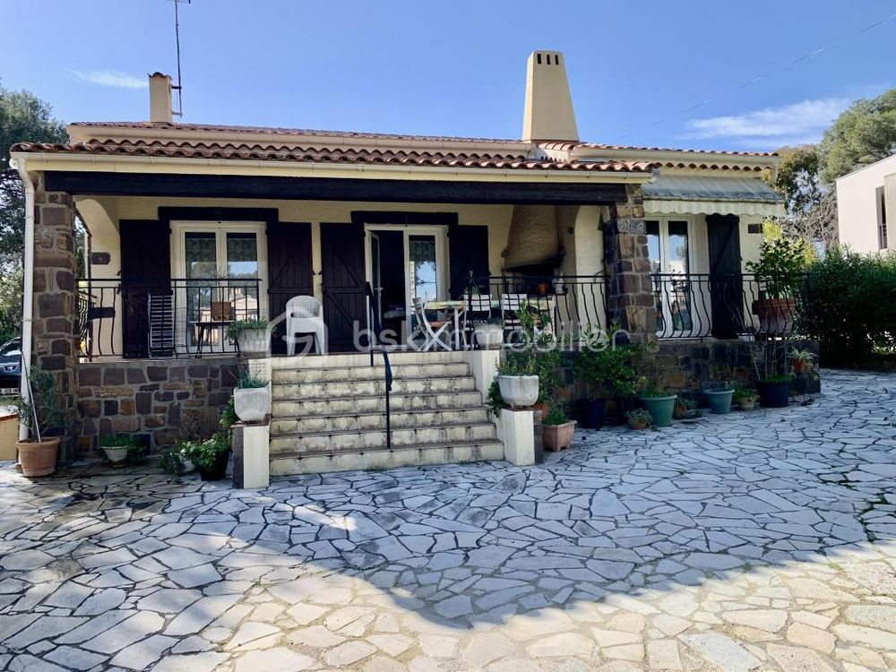 � vendre  Maison Agay (83530)