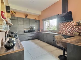  Maison � vendre 7 pi�ces 240 m�