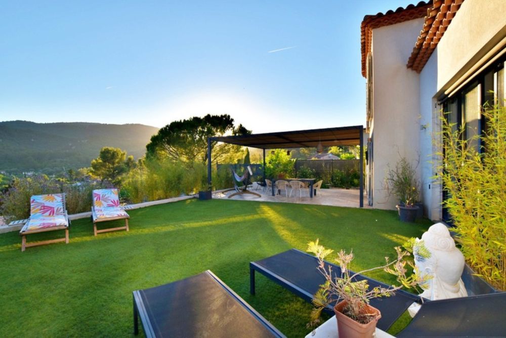 � vendre  Maison Solli�s-Toucas (83210)