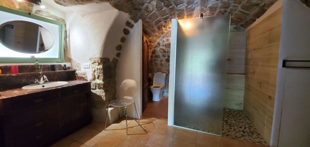 � vendre  Propri�t�/ch�teau Payzac (07230)