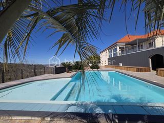  Villa � vendre 7 pi�ces 250 m�