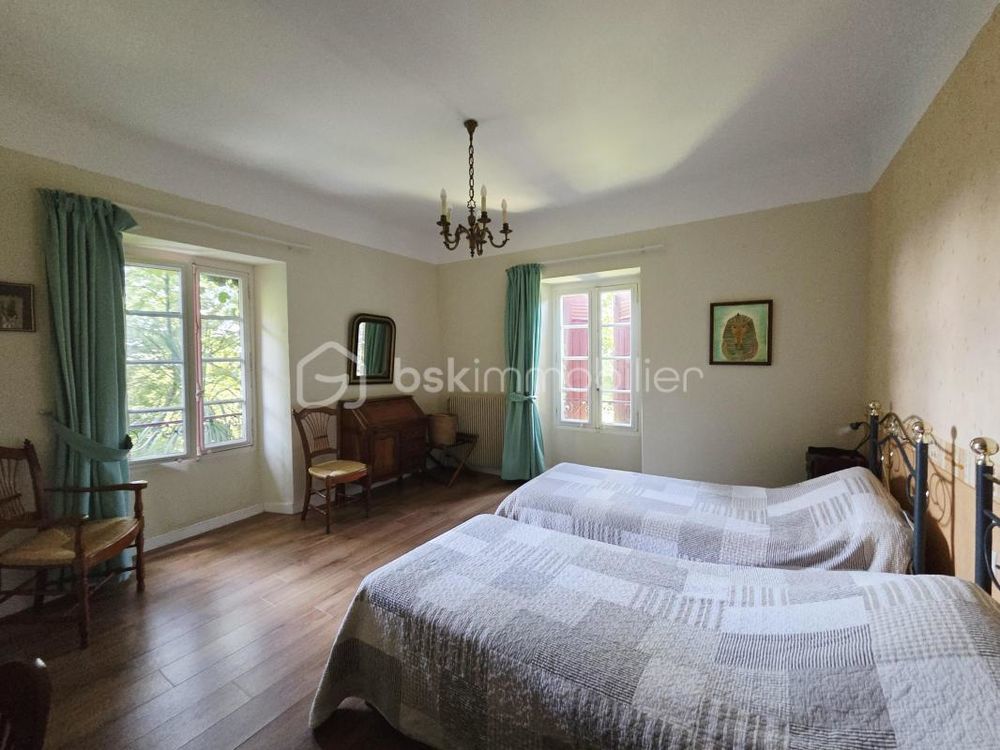 � vendre  Propri�t�/ch�teau Salies-de-B�arn (64270)