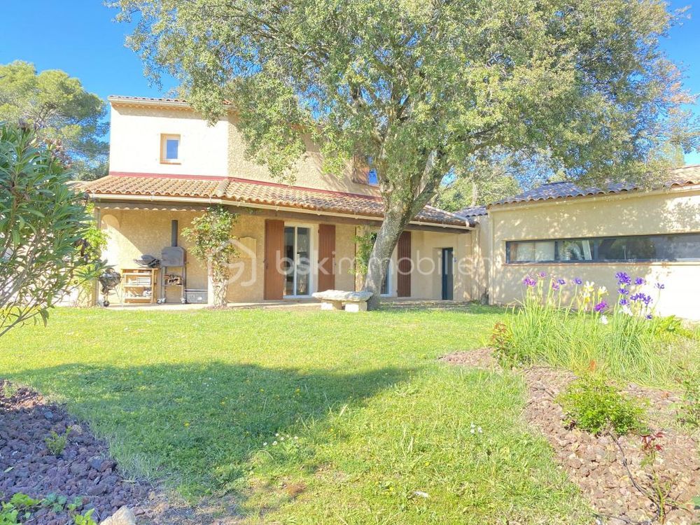 � vendre  Villa Pourri�res (83910)