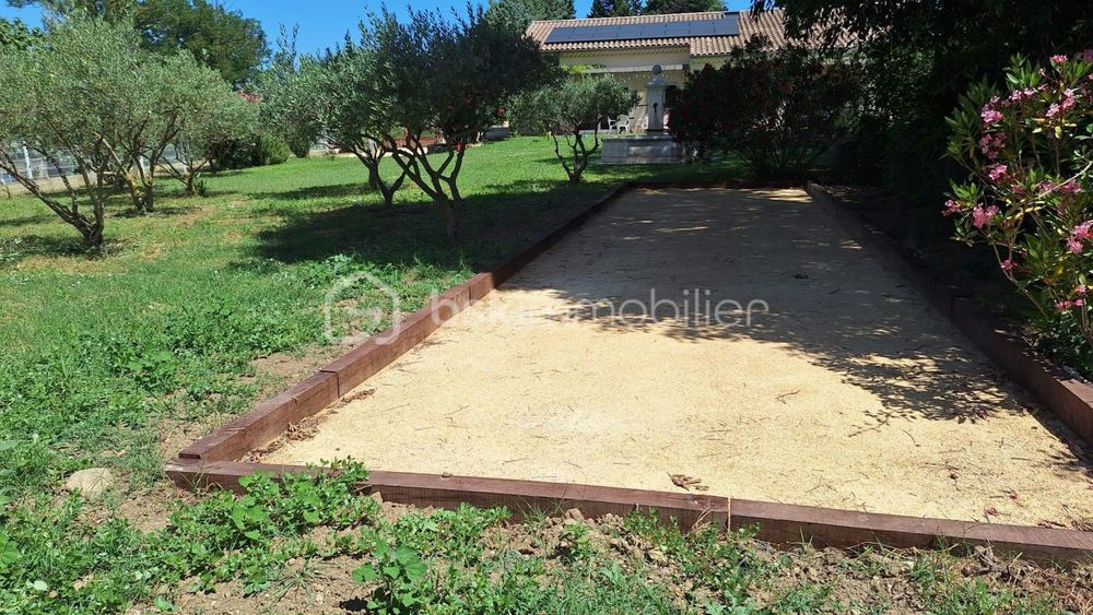 � vendre  Propri�t�/ch�teau Mondragon (84430)