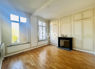  Immeuble � vendre 14 pi�ces 253 m�